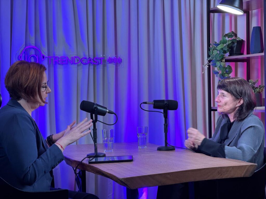 PhD Dora Kaufman no IA Trendcast